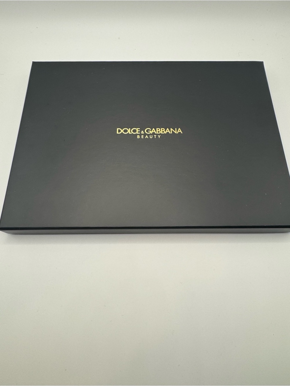New Dolce & Gabbana Beauty Black and Gold Zip Cosmetic Pouch Clutch - Picture 6 of 6